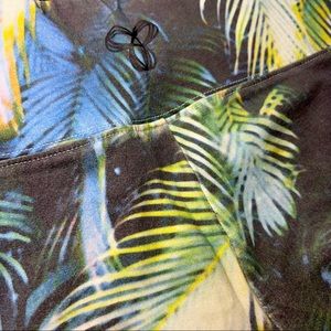 🌿 TNA Tropical Palm Leaf Shorts 🌿